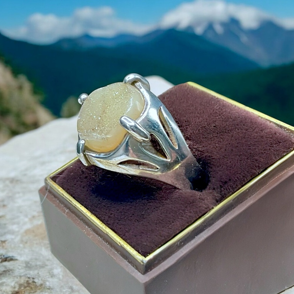 🌺Vintage Artisan Sterling Ring - Picture 2 of 10
